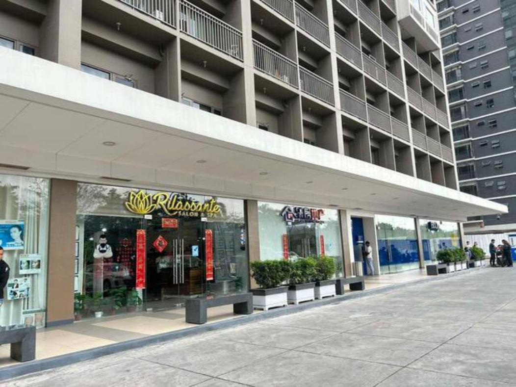 Moa Pasay 1156 Shore Residences Hotel Vibe Staycation Exterior photo